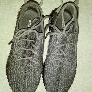 Adidas YEEZY sz 10
